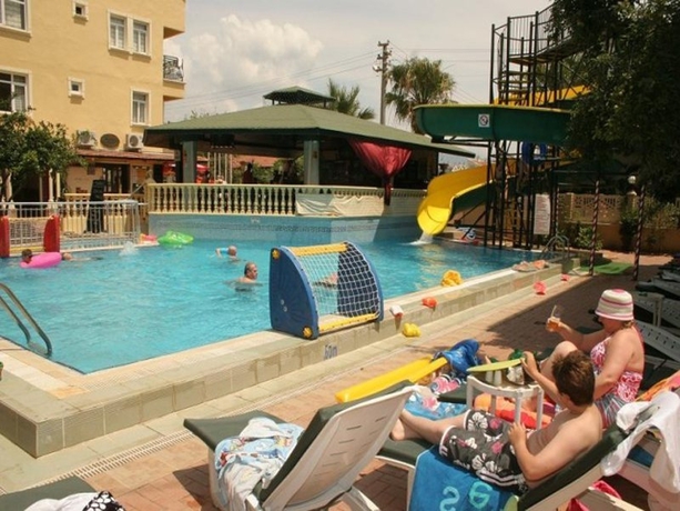 Hotel Maxwell Holiday Club