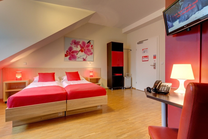 Hotel Meininger City Hostel