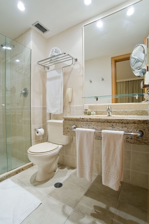 Hotel MeliÁ Confort Jardins