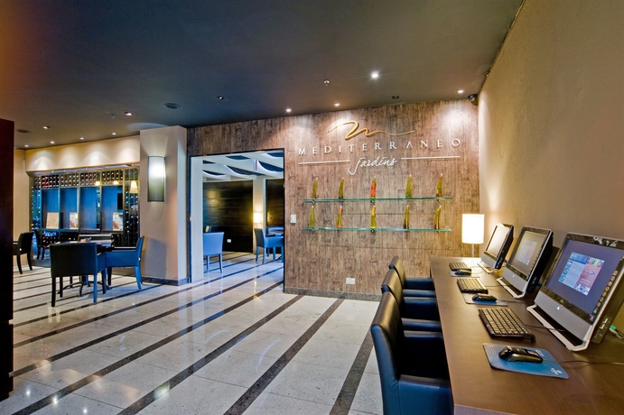 Hotel MeliÁ Confort Jardins