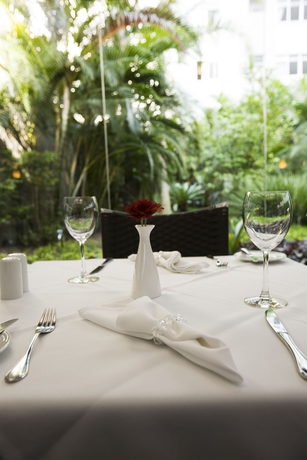 Hotel MeliÁ Confort Jardins