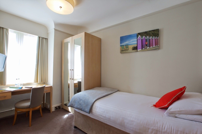 Hotel Menzies East Cliff Court