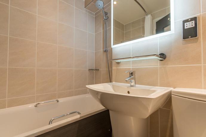 Hotel Menzies Strathmore Luton