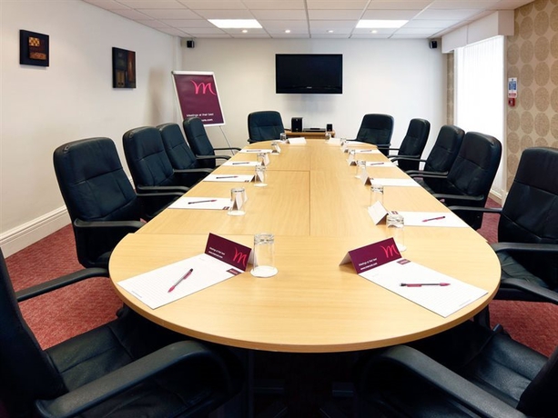 Hotel Mercure Swindon South Marston