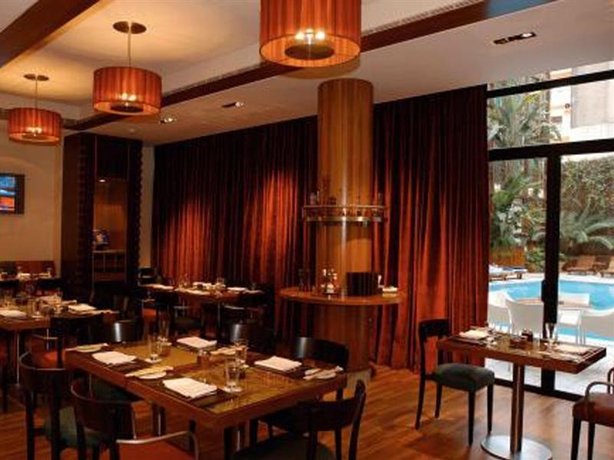 Hotel Meridien Commodore