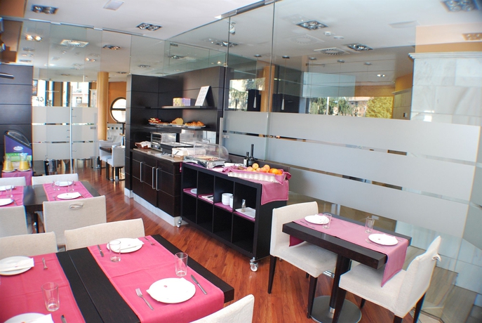 Hotel Mieres Del Camino
