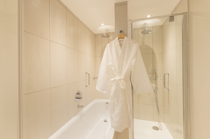 Hotel Millennium Bailey's