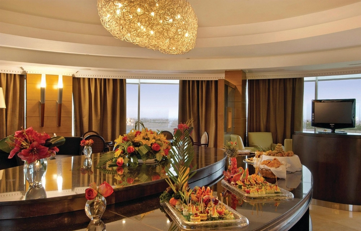 Hotel Millennium