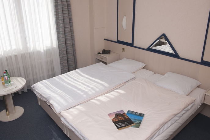 Hotel Minotel Crystal