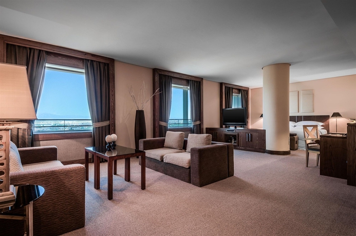 Hotel Mirasierra Suites Spa