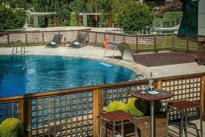 Hotel Mirasierra Suites Spa