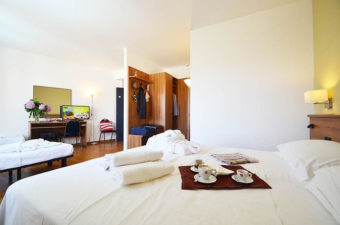Hotel Mistral 2