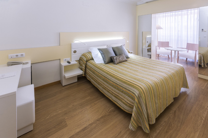 Hotel Monica