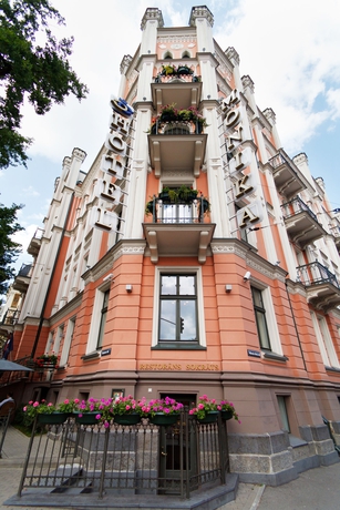 Hotel Monika Centrum Hotels