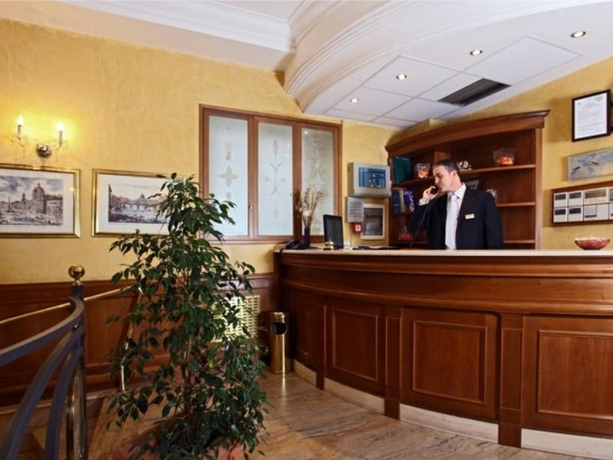 Hotel Montecarlo
