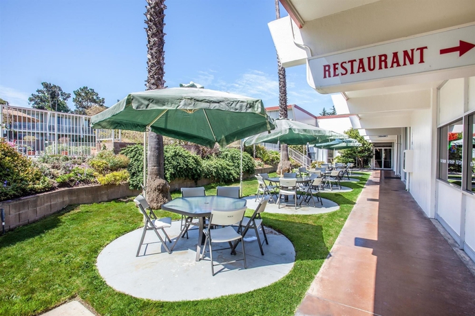 Hotel Monterey Bay Travelodge