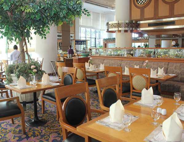 Hotel Montien Riverside