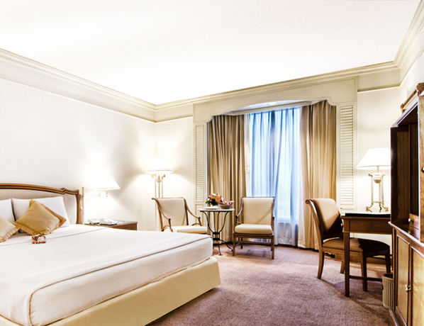 Hotel Montien Riverside