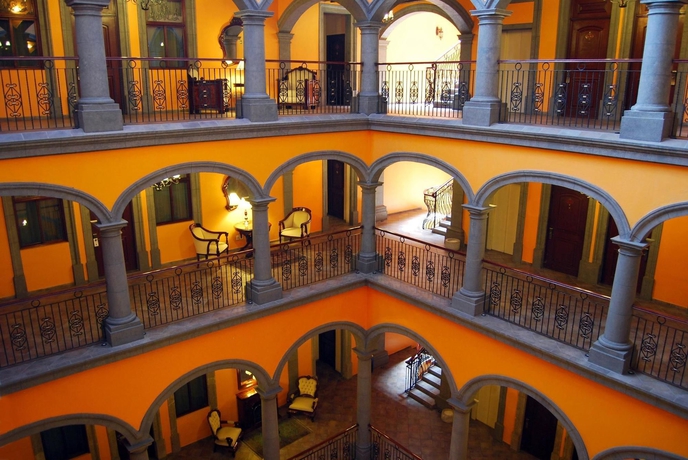 Hotel Morales Historical & Colonial Downtown Core