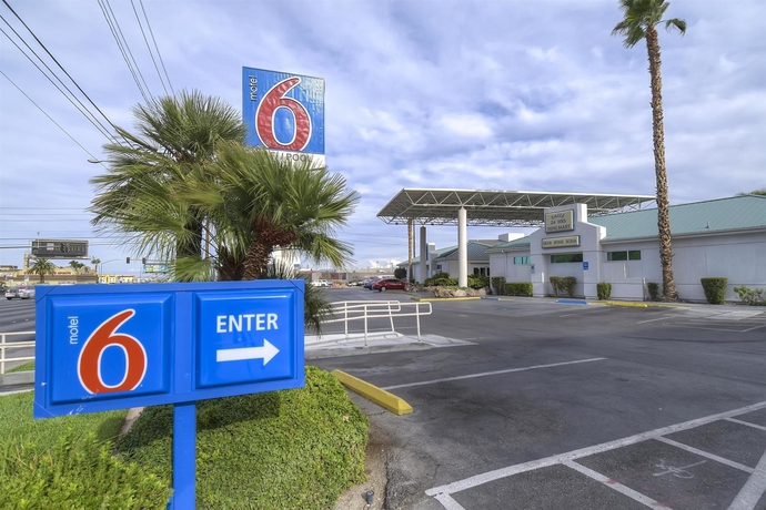 Hotel Motel 6 Las Vegas Tropicana