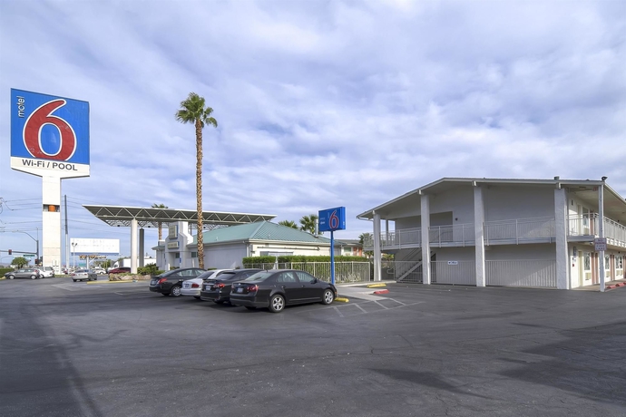 Hotel Motel 6 Las Vegas Tropicana