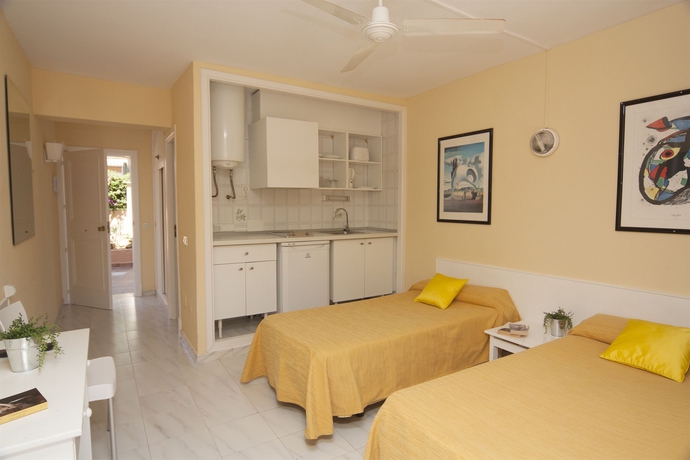 Hotel NAIKA