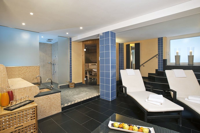 Hotel NH Berlin Frankfurter Allee