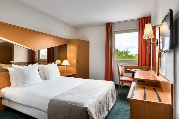 Hotel NH Best