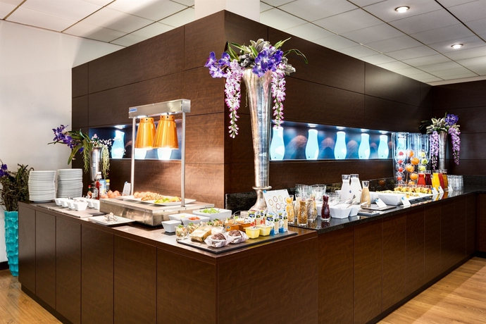 Hotel NH Best