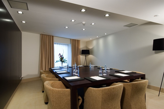 Hotel NH Bucharest