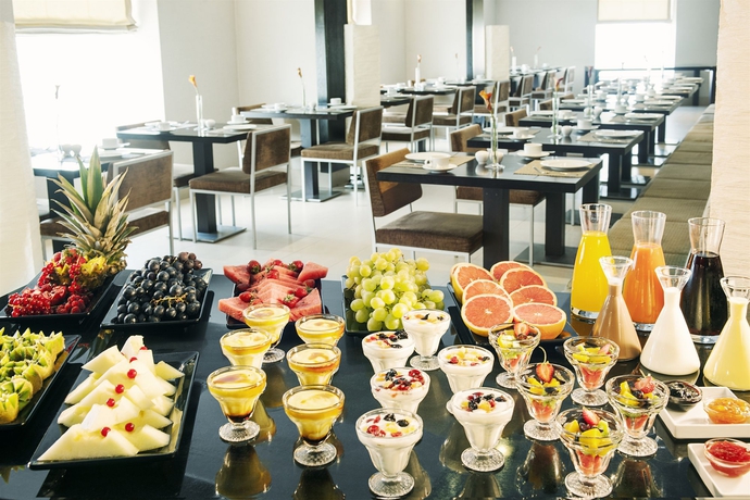 Hotel NH Bucharest