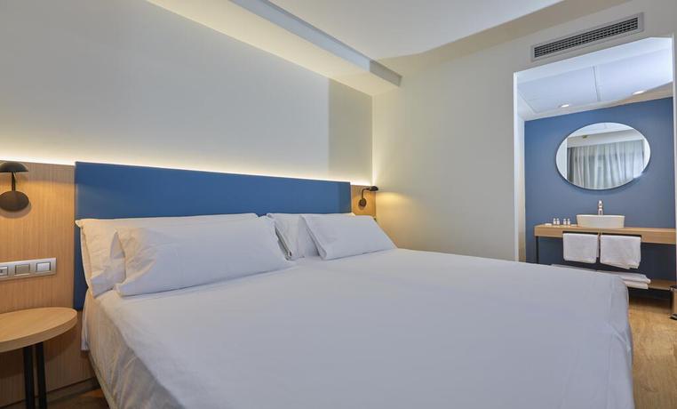 Hotel NH Cristal