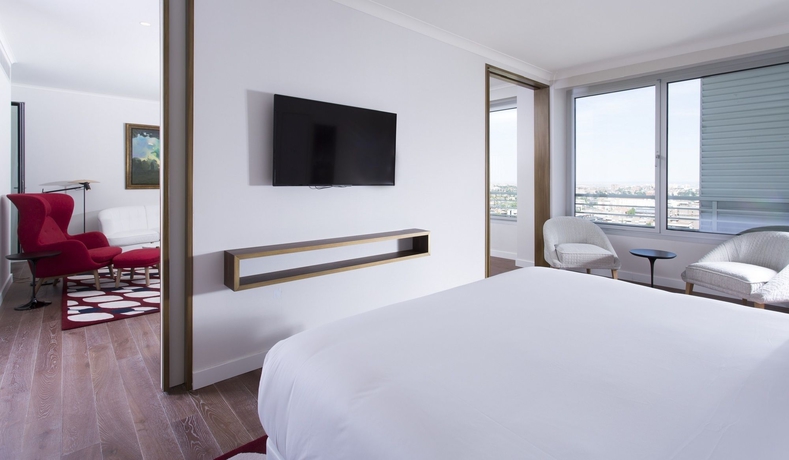 Hotel NH Eurobuilding