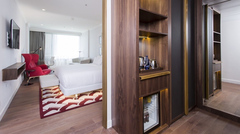 Hotel NH Eurobuilding