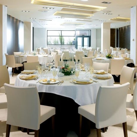 Hotel NH Gijon