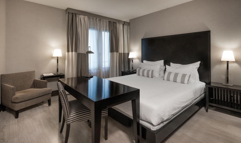 Hotel NH Liberdade
