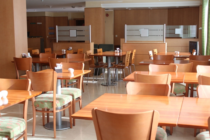 Hotel NH Monte Rozas