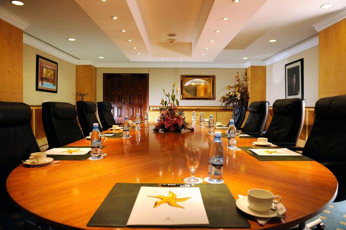 Hotel NH Parque Central