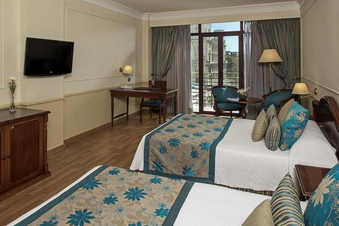 Hotel NH Parque Central