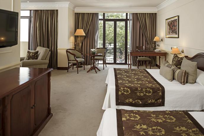 Hotel NH Parque Central