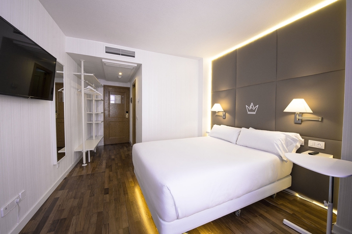 Hotel NH Practico