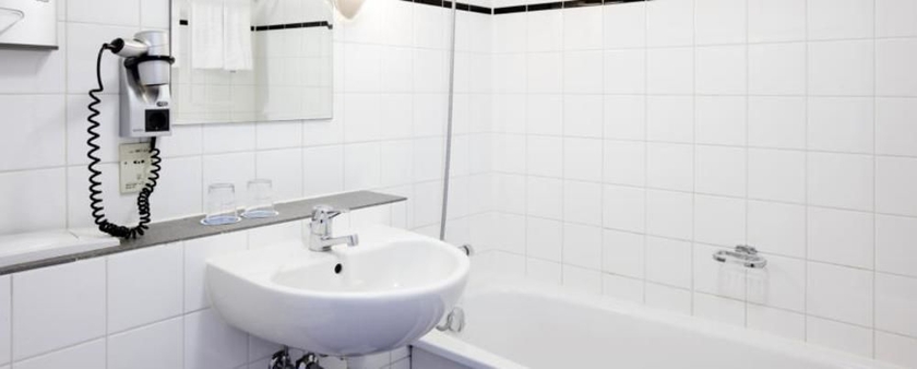 Hotel NH Schiller