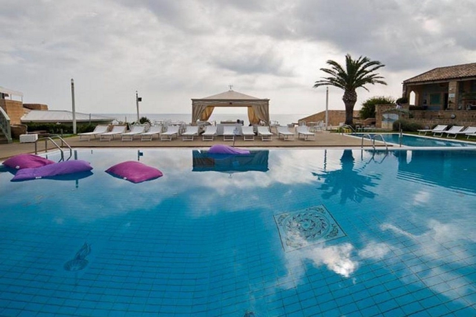 Hotel NH VENUS SEA GARDEN