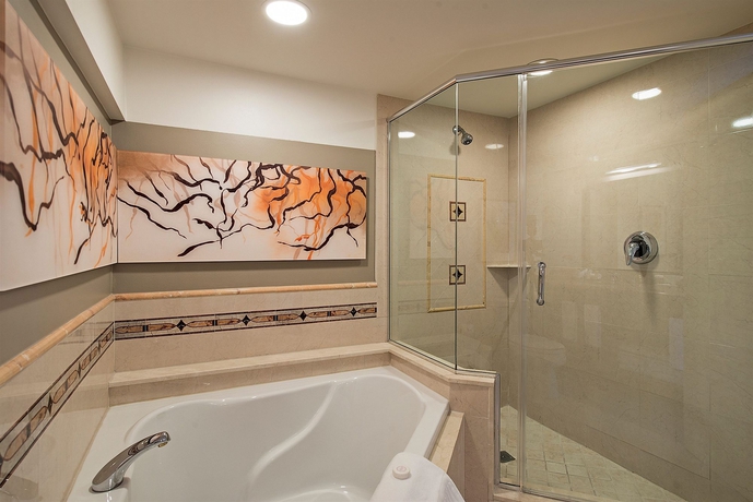 Hotel Naples Grande Resort and Club