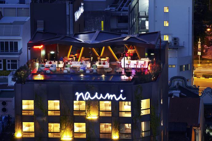 Hotel Naumi