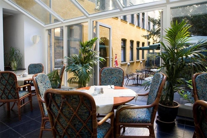 Hotel Nebo