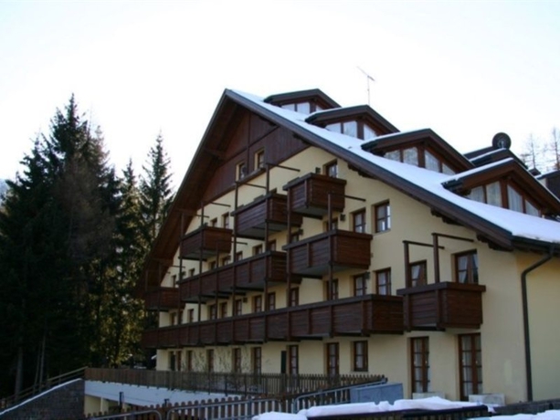 Hotel Nevesole (dimaro - Folgarida)