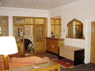 Hotel New County