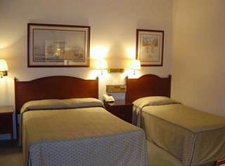 Hotel New County