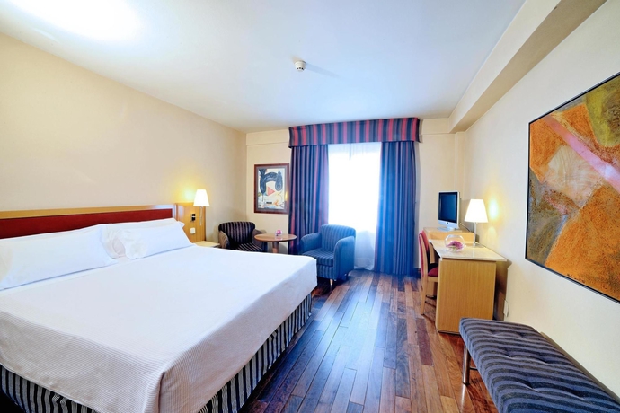Hotel Nh Balboa